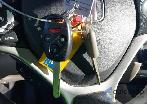 2013 Honda Civic Lx z USA, uszkodzony, nr VIN 2HGFB2F54DH563221